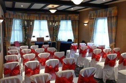 The Manor Hotel Windsor Facilities photo